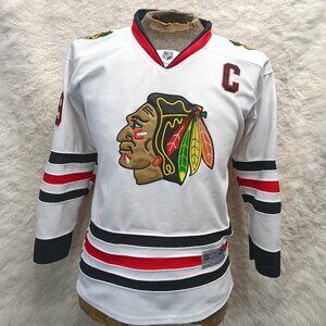 Chicago Blackhawks Jersey Youth Large NHL Hockey Jonathan Toews 19 Reebok Captai